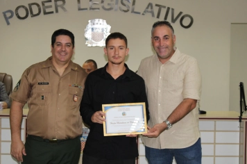 Foto relacionada - Policiais e guardas civis municipais são homenageados