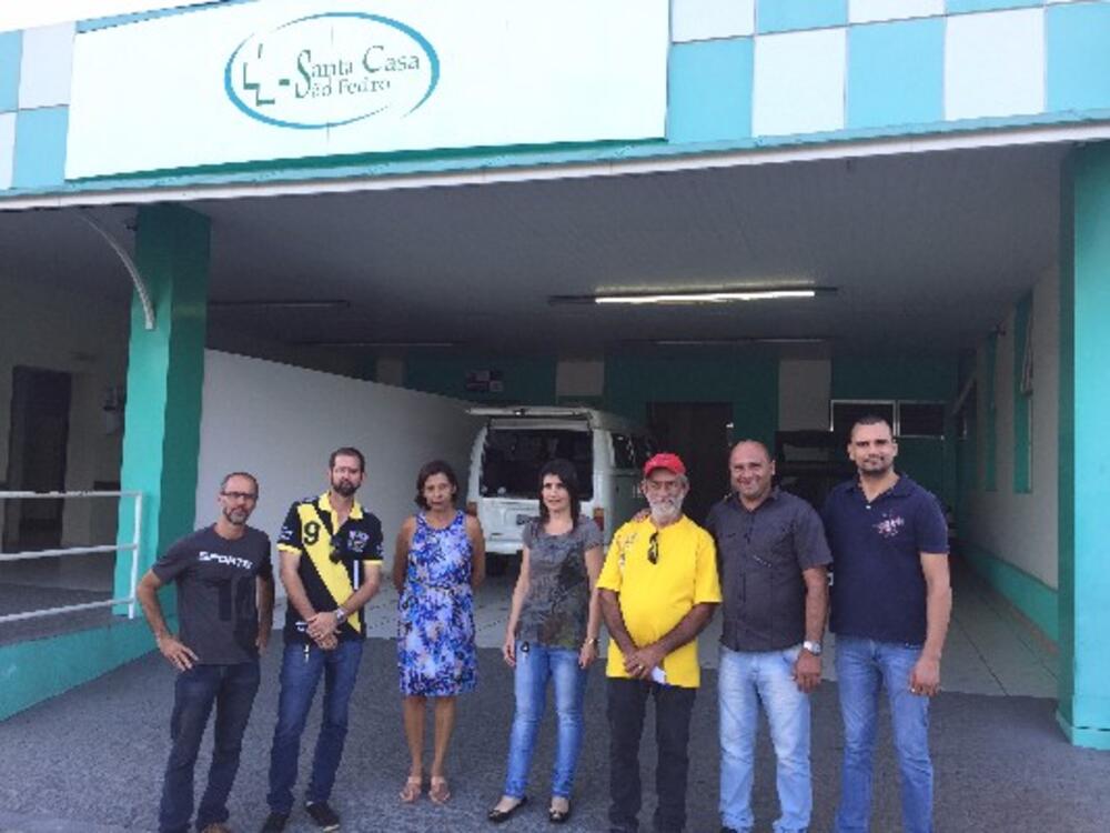 VEREADORES VISITAM OBRA NA SANTA CASA DE SÃO PEDRO