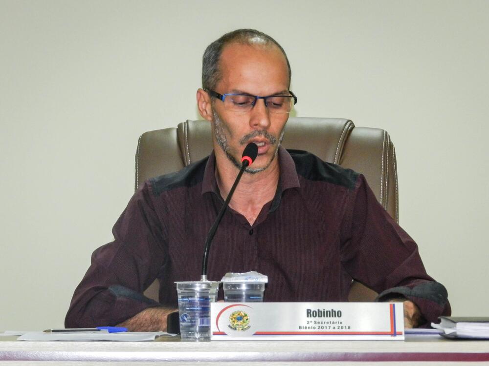 CÂMARA HOMENAGEIA SERVIDORES E SINDICATO PELO “DIA DO SERVIDOR PÚBLICO”