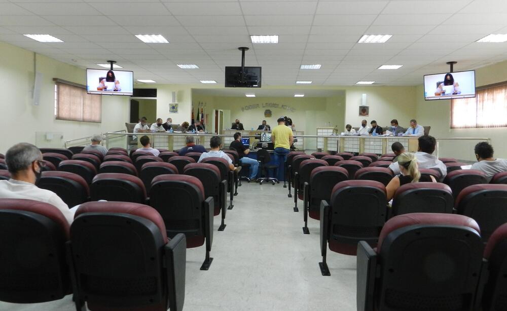 REQUERIMENTO PEDE INFORMAÇÕES SOBRE FISCALIZAÇÃO DE TRÂNSITO EM SÃO PEDRO