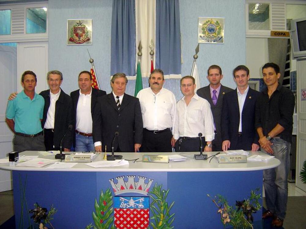 VEREADORES CONCEDEM TÍTULO DE CIDADÃO SÃO-PEDRENSE