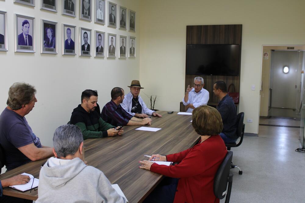 VEREADORES SE REÚNEM COM PRESIDENTE DO SAAESP