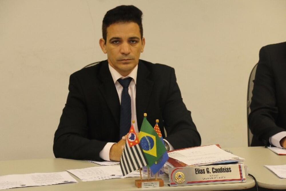 ELIAS CANDEIAS SUGERE A PRESENÇA DE SEGURANÇAS DENTRO DAS ESCOLAS DA REDE MUNICIPAL DE ENSINO