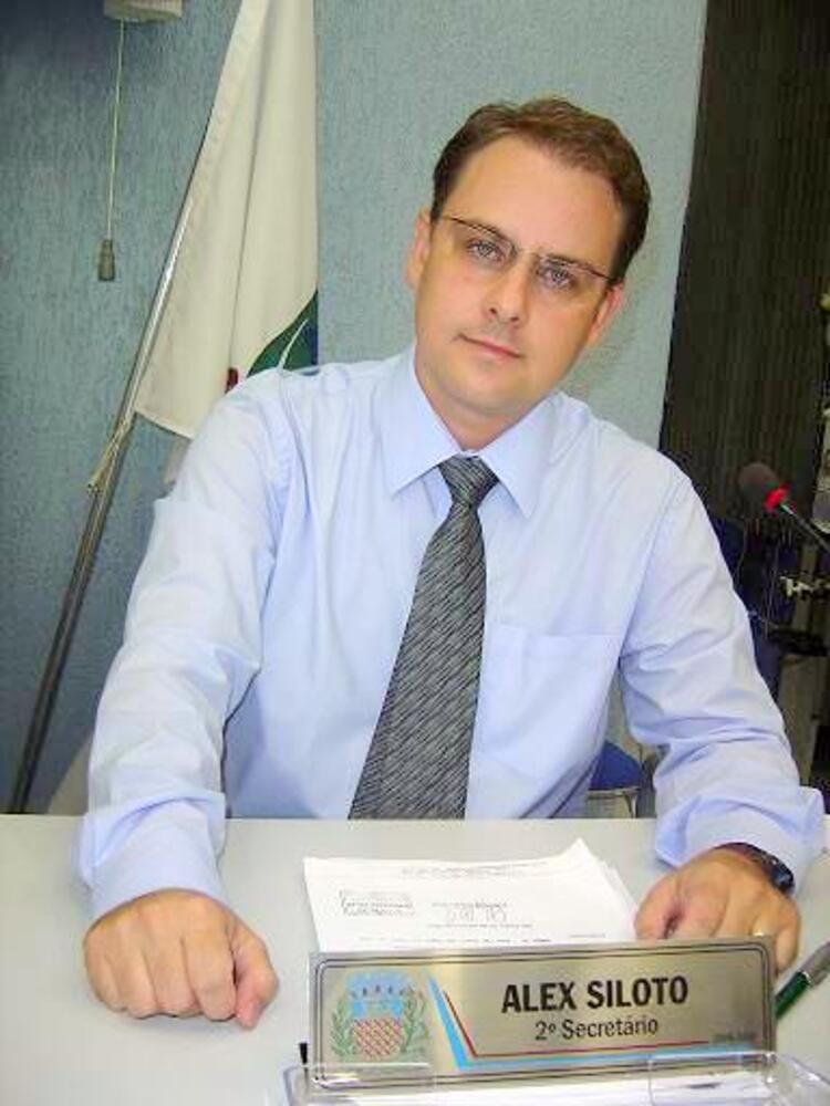 VEREADOR ALEX SILOTO CONVOCA SECRETÁRIO DA EDUCAÇÃO