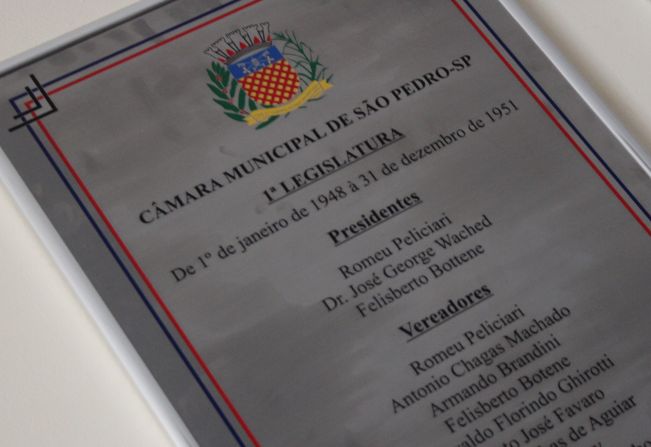 Câmara renova galeria das legislaturas