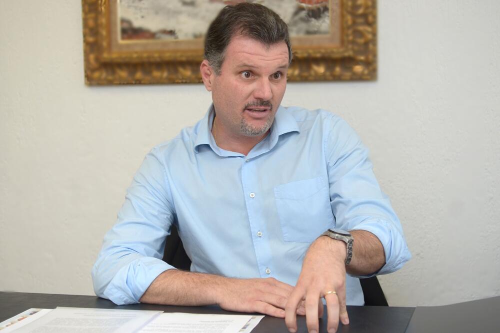 DEPUTADO ESTADUAL JÚNIOR APRILLANTI RECEBERÁ MOÇÃO DE APLAUSOS E CONGRATULAÇÕES
