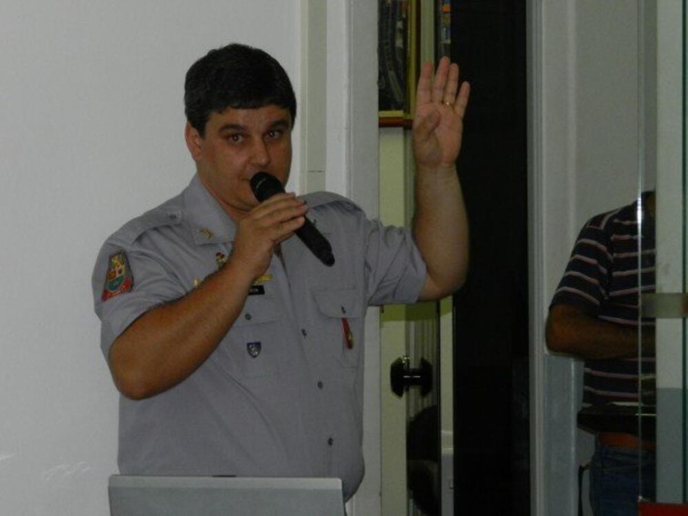CAPITÃO CARON APRESENTA ÍNDICES DE CRIMINALIDADE E PRODUTIVIDADE DA PM NA CÂMARA MUNICIPAL