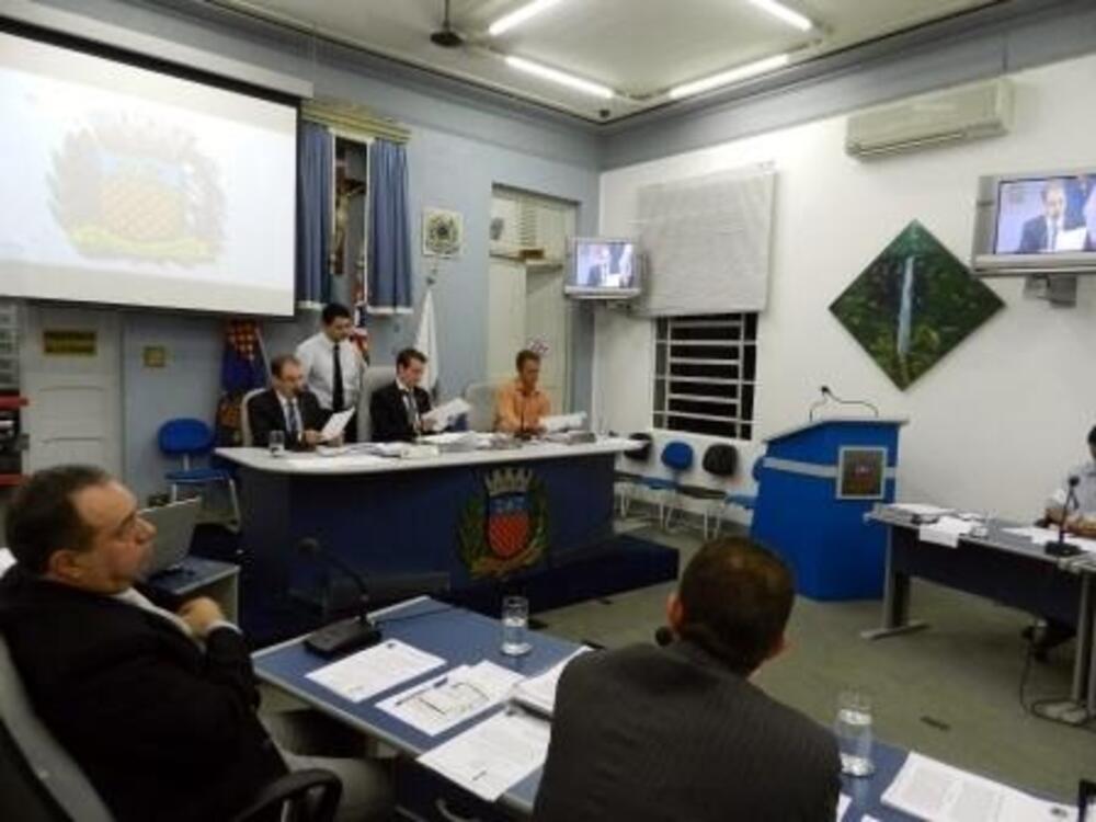 RESUMO DA 1ª SESSÃO ORDINÁRIA DE 2012