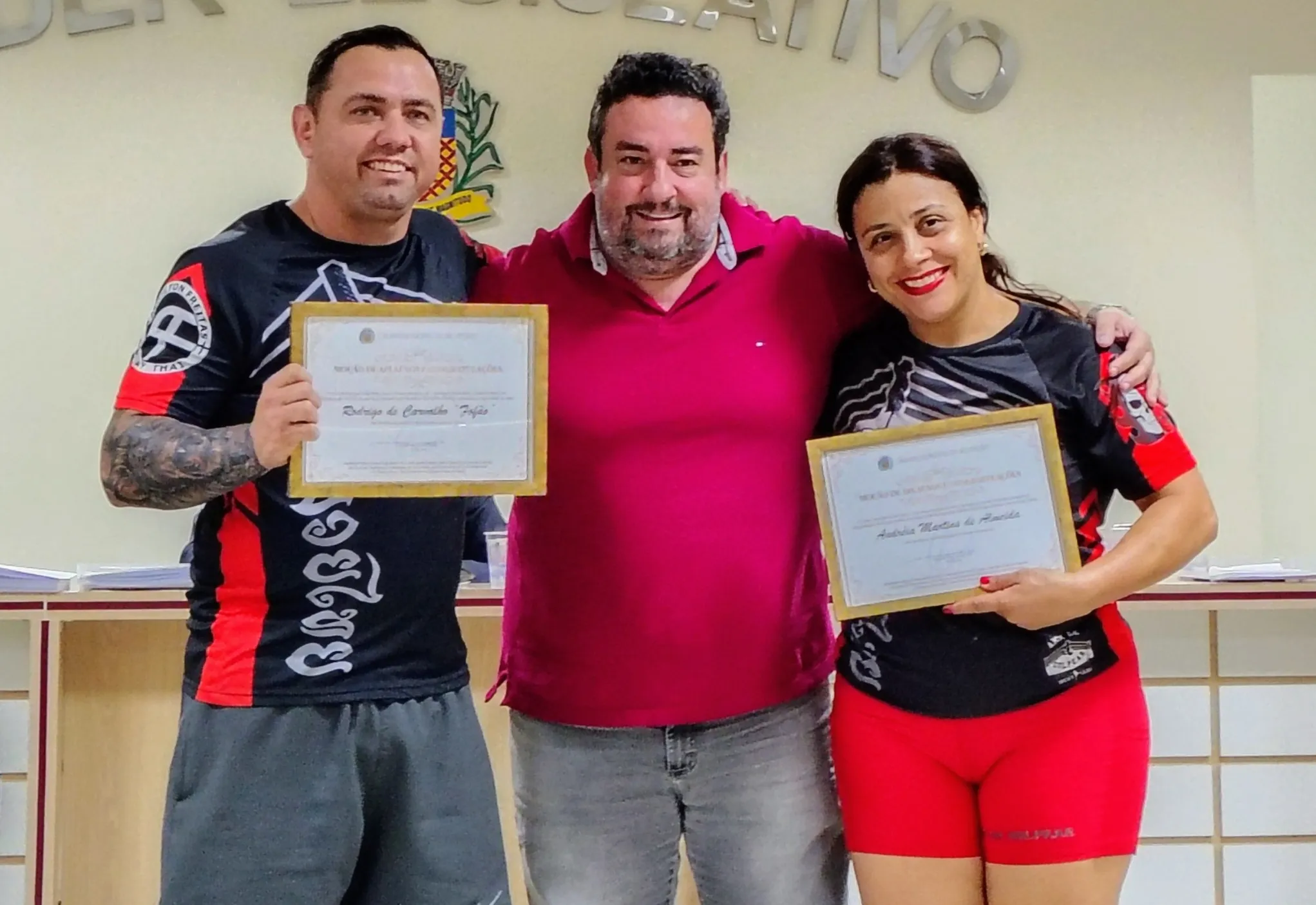 Moções de Aplausos e Congratulações