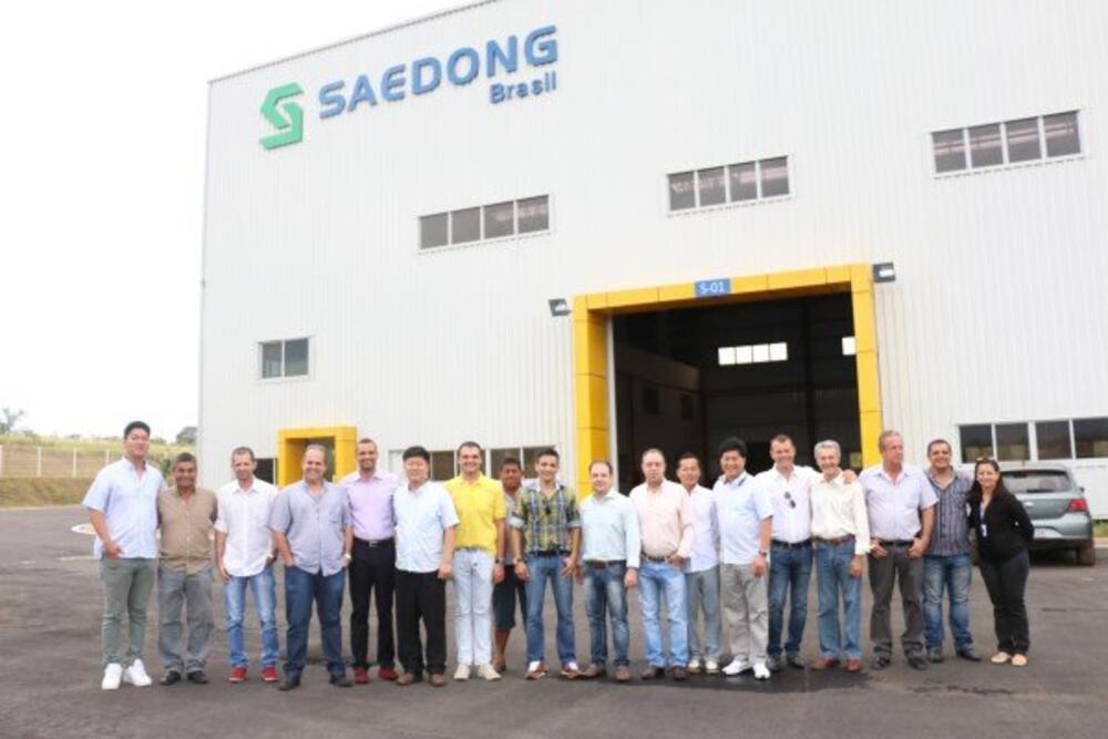 VEREADORES VISITAM SEDE DA COREANA SAE DONG BRASIL NO MUNICÍPIO