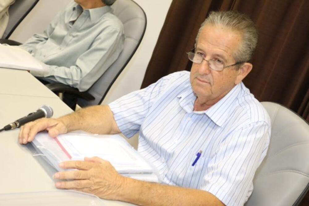 MÁRIO DE BARROS HOMENAGEIA DEPUTADOS POR CONQUISTAS PARA O MUNICÍPIO