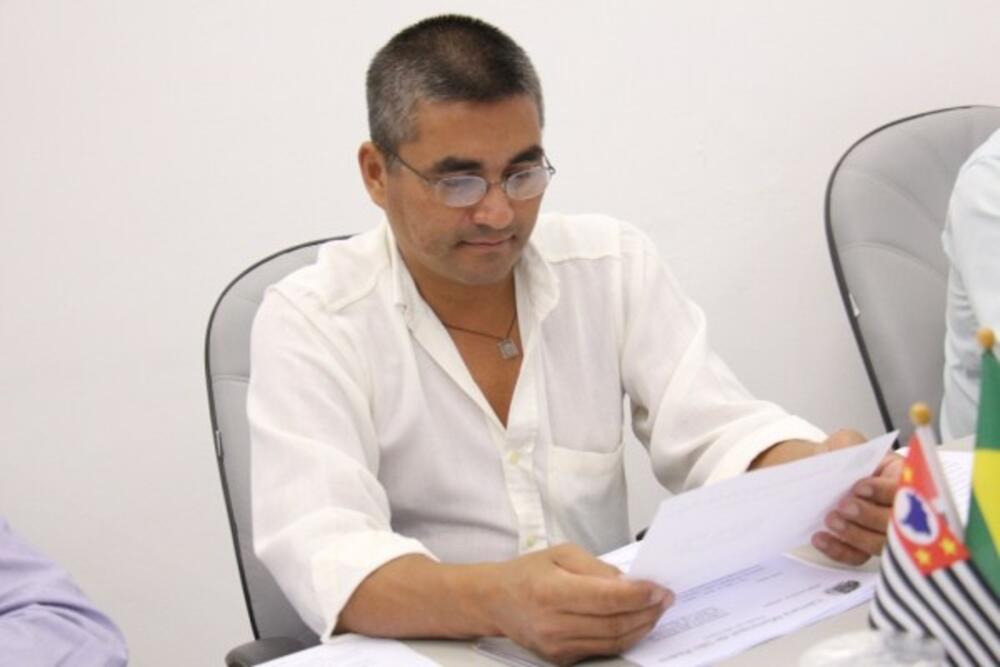 VEREADOR SUGERE FISCALIZAÇÃO MAIS RÍGIDA PARA MATERIAIS DEPOSITADOS IRREGULARMENTE