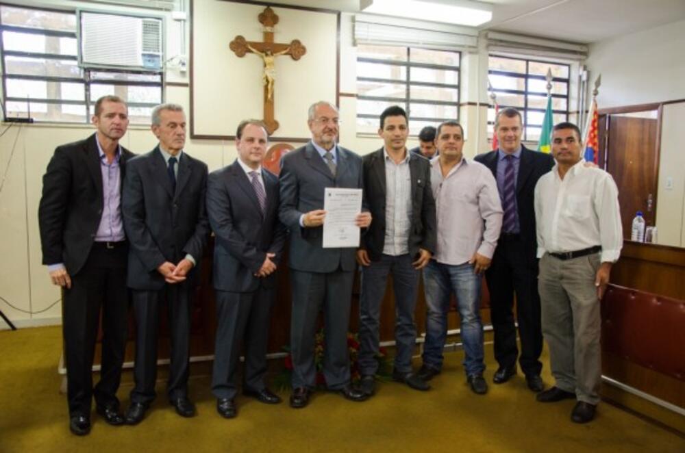 PRESIDENTE DO TRIBUNAL DE JUSTIÇA DE SP RECEBE TÍTULO DE CIDADÃO SÃO PEDRENSE