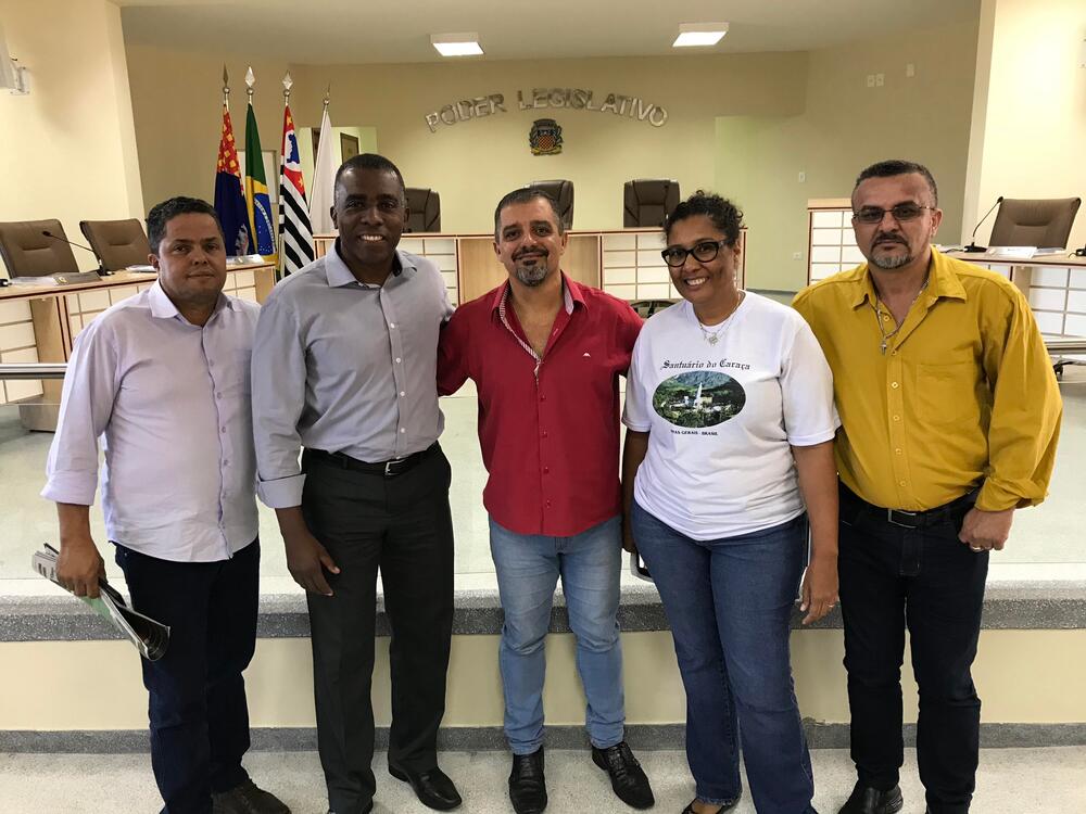 COMISSÃO DE ESTUDOS DE INTERESSE DOS POLICIAIS MILITARES VISITA A CÂMARA