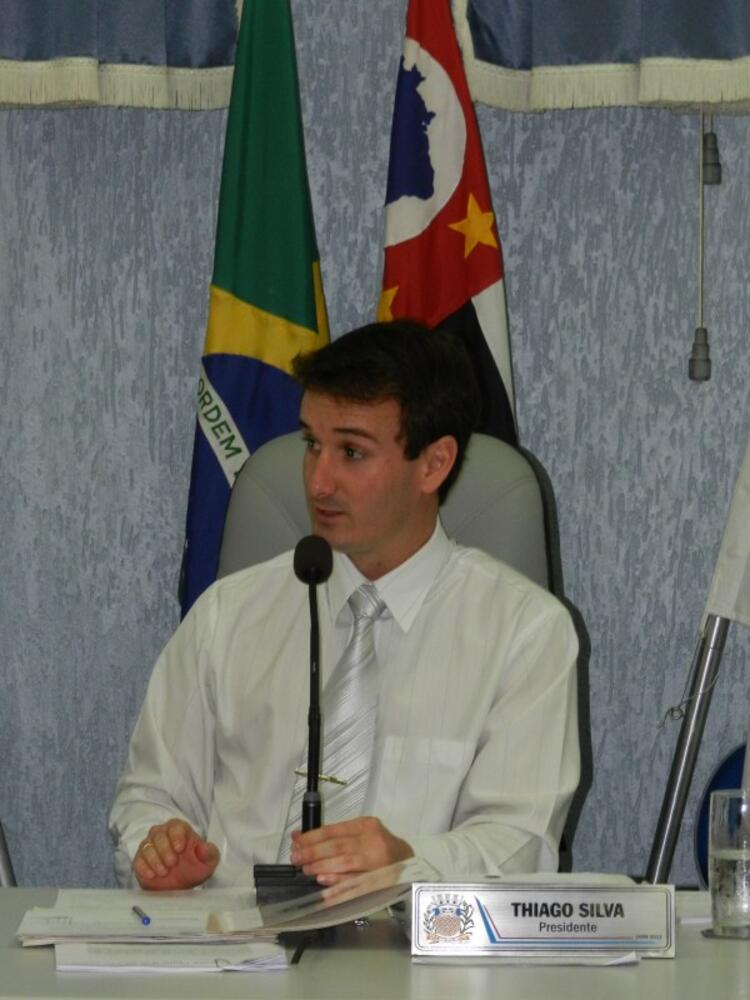 PROJETO CINE CÂMARA DE ÁGUAS DE SÃO PEDRO RECEBE MOÇÃO DE APLAUSOS E CONGRATULAÇÕES