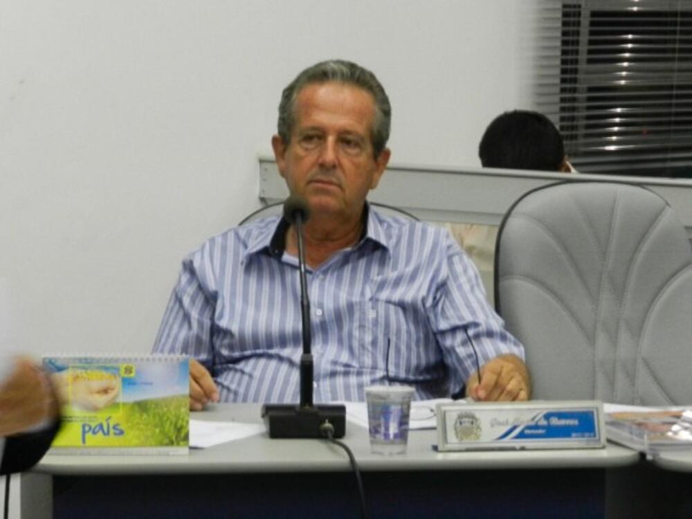 MÁRIO DE BARROS SUGERE CRIAÇÃO DE LEI PARA FISCALIZAR DESPEJO IRREGULAR DE LIXO