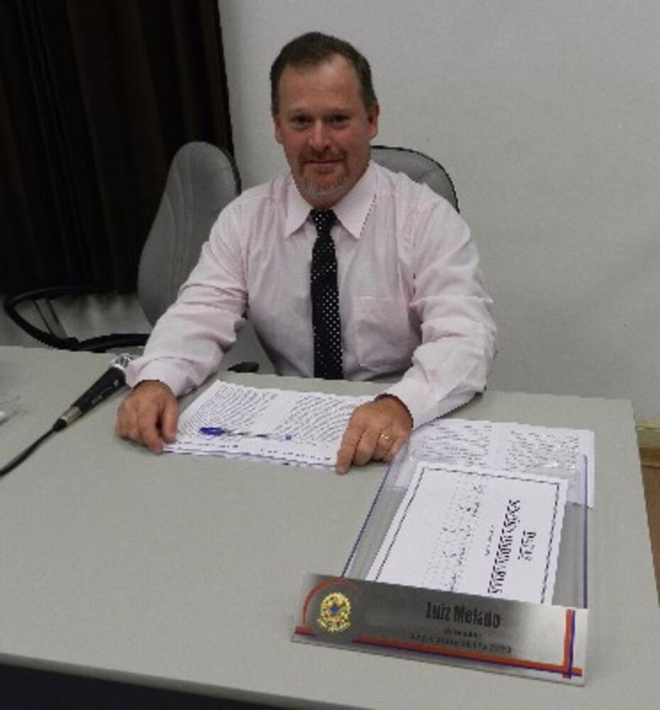 VEREADOR LUIZ MELADO APRESENTA HOMENAGEM AOS “AMIGOS DO JEEP DE SÃO PEDRO”