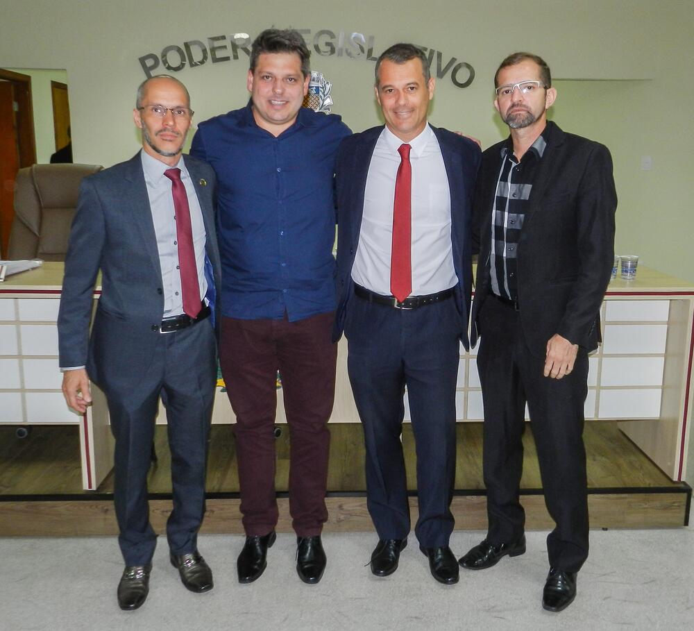 VEREADORES ELEGEM NOVA MESA DIRETORA DA CÂMARA MUNICIPAL