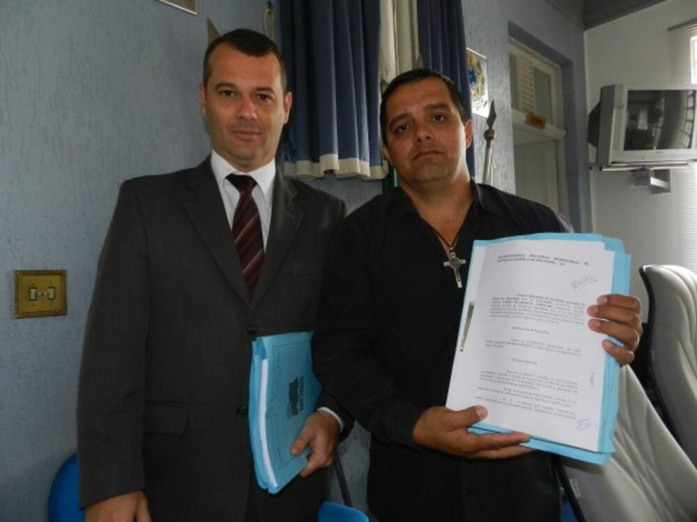 DR. CÁSSIO CAPELLARI E DÚ SOROCABA APRESENTAM AO MINISTÉRIO PÚBLICO REPRESENTAÇÃO CONTRA EX-PREFEITO