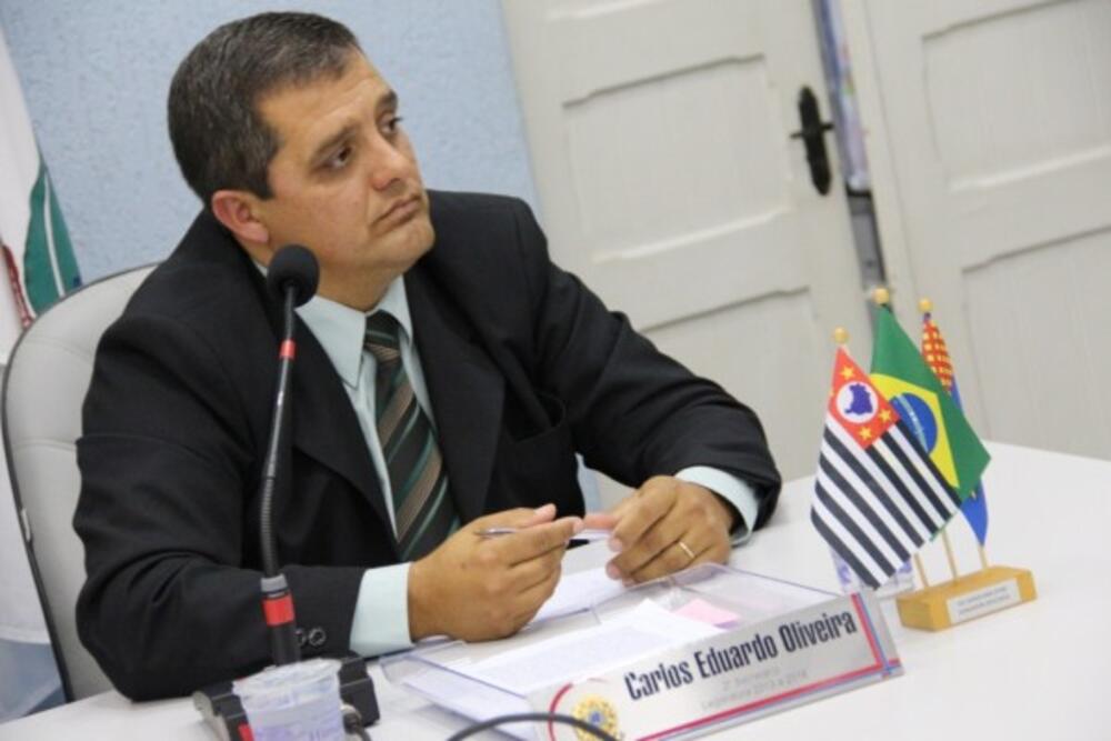 DÚ SOROCABA REQUER CONSTRUÇÃO DE CALÇADAS NAS PROXIMIDADES DA ETEC GUSTAVO TEIXEIRA