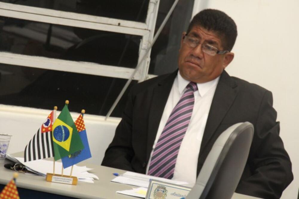 TONINHO DINGÃO SUGERE MELHORIAS NO CEMITÉRIO MUNICIPAL