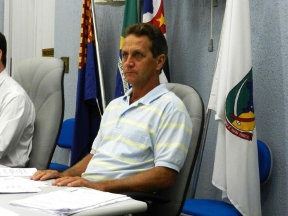 VEREADOR “TIDE” SUGERE IMPLANTAÇÃO DE COLETA SELETIVA DE LIXO NO MUNICÍPIO