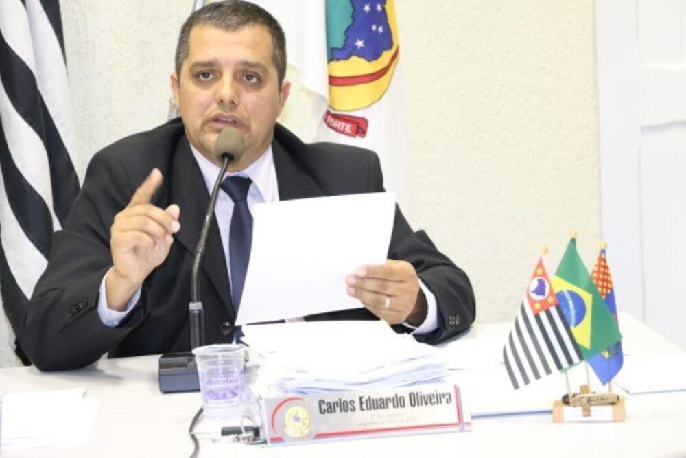 DU SOROCABA SUGERE A CONSTRUÇÃO DE UMA PASSARELA COBERTA PARA OS ALUNOS DA ESCOLA GUSTAVO TEIXEIRA