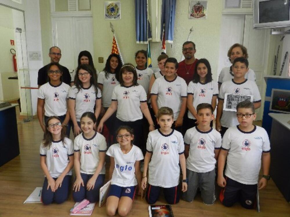 VEREADORES DU SOROCABA E ROBINHO RECEBEM ALUNOS DO COLÉGIO SÃO VICENTE DE PAULO
