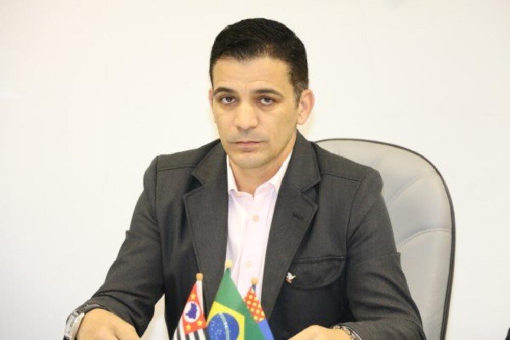 ELIAS CANDEIAS SOLICITA KITS DE HIGIENE BUCAL PARA GOVERNADOR DO ESTADO DE SÃO PAULO