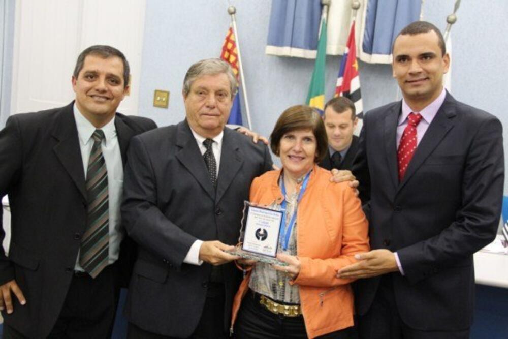 1º CONCURSO DE ADESIVO COM O TEMA: “VIDA SIM, DROGA NÃO” REALIZA ENTREGA DE TROFÉUS E MEDALHAS