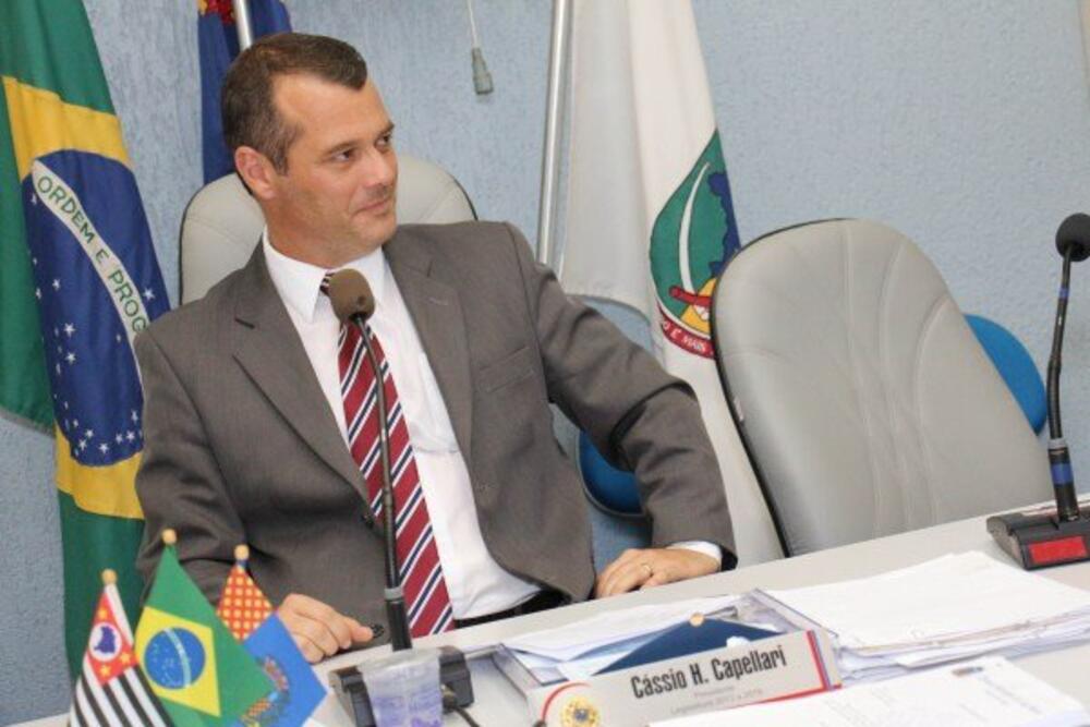 DR. CÁSSIO CAPELLARI APRESENTA PEDIDO SOLICITANDO AÇÕES VISANDO A CONSTRUÇÃO DE MORADIAS POPULARES