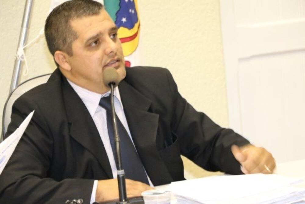 ACADEMIAS AO AR LIVRE DA SANTA CRUZ, FLORESTA ESCURA E NOVO HORIZONTE RECEBEM NOME DE MUNÍCIPES