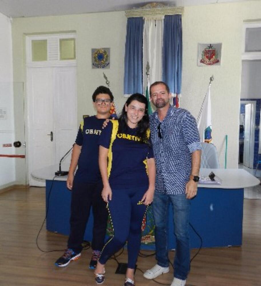 VEREADOR ADILSON DE JESUS RECEPCIONA ALUNOS DO COLÉGIO OBJETIVO DE SÃO PEDRO