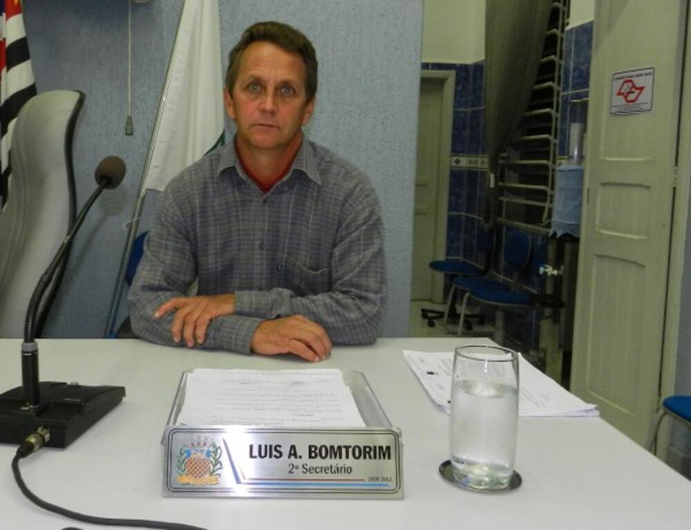 VEREADOR TIDE SOLICITA POLICIAMENTO DE TRÂNSITO NA FEIRA DO PRODUTOR