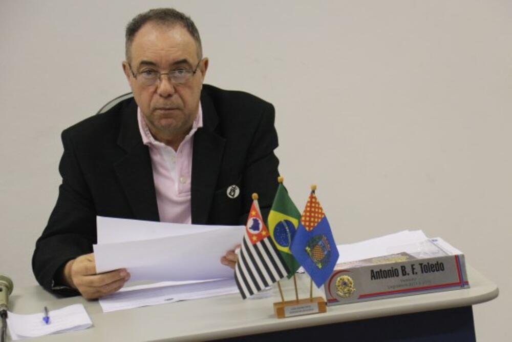 TONINHO DA SORVETERIA PRESTA HOMENAGEM A JULIANO DE SANTIS