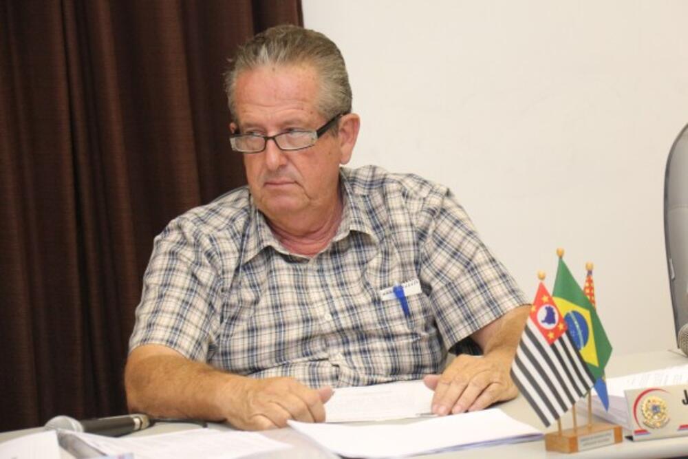 CPFL NÃO CUMPRE PRAZOS DE ILUMINAÇÃO PÚBLICA E MÁRIO DE BARROS QUESTIONA