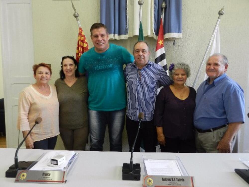REPRESENTANTES DA MELHOR IDADE VISITAM PRESIDENTE DA CÂMARA