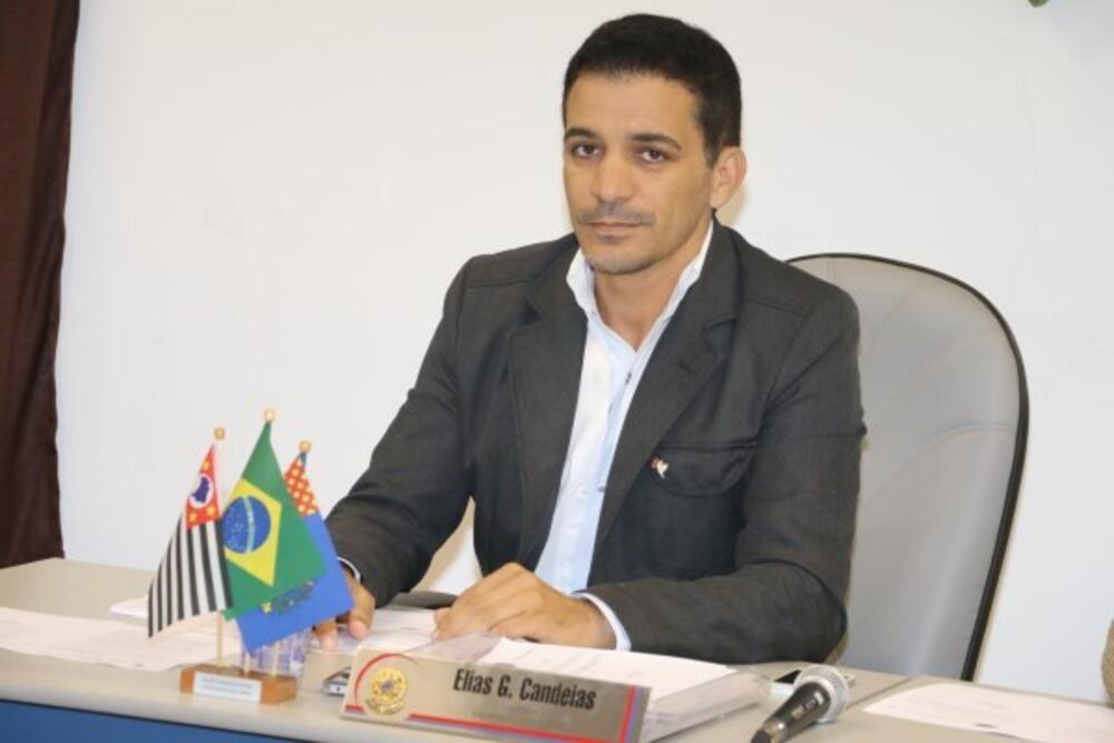 ELIAS CANDEIAS SUGERE REVITALIZAÇÃO DA PRAÇA SÃO BENEDITO