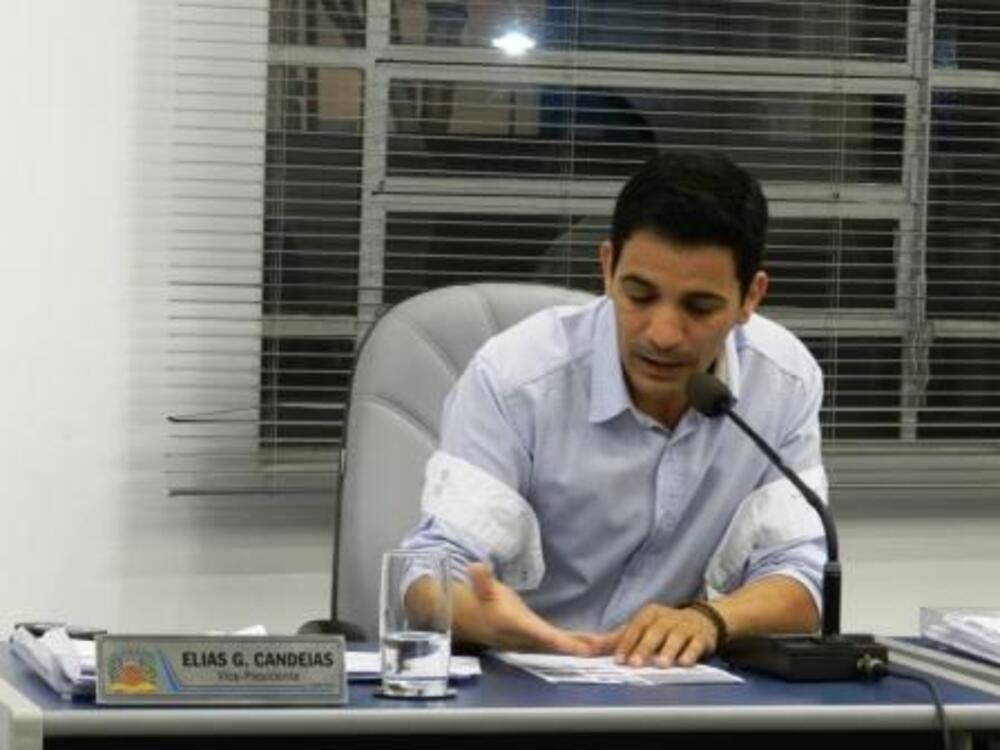 ELIAS CANDEIAS QUESTIONA SOBRE NOVO CEMITÉRIO PARQUE MUNICIPAL