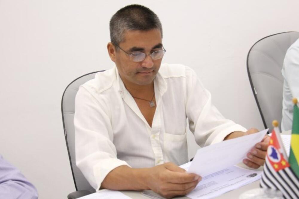 VEREADOR “ÍNDIO” REIVINDICA MELHORIAS NO TRÂNSITO PRÓXIMO A ESCOLA MUNICIPAL PROF JUCIÊ SIQUEIRA