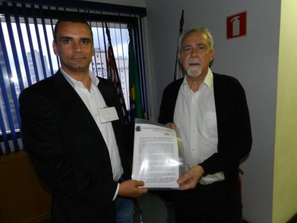 ADRIANO VITOR PROTOCOLA NA ANATEL PEDIDO DE FIM DE TARIFA DDD PARA AGLOMERADO URBANO DE PIRACICABA