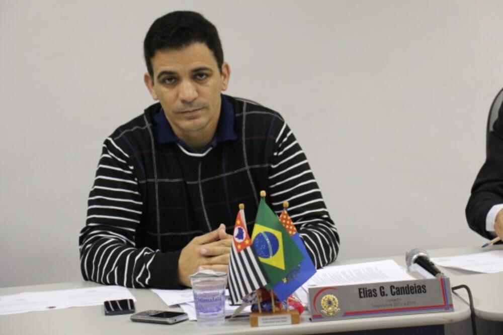 ELIAS CANDEIAS SUGERE CRIAÇÃO DE CADASTRO DE IDENTIFICAÇÃO PARA PASSAGEIROS DE TÁXIS