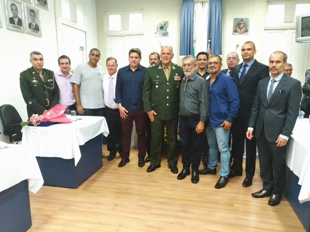 CÂMARA REALIZA SESSÃO SOLENE PARA ENTREGA DE TÍTULOS “CIDADÃO SÃO-PEDRENSE”