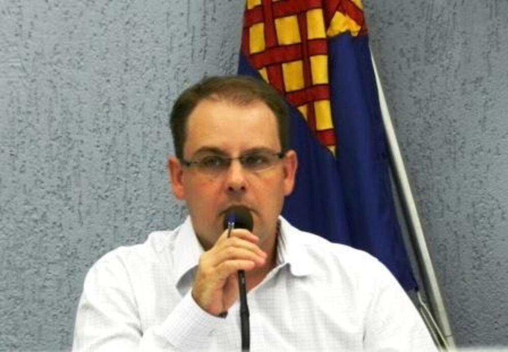 ALEX SILOTO REQUER INFORMAÇÕES SOBRE VEÍCULOS DOADOS PELA RECEITA FEDERAL AO MUNICÍPIO