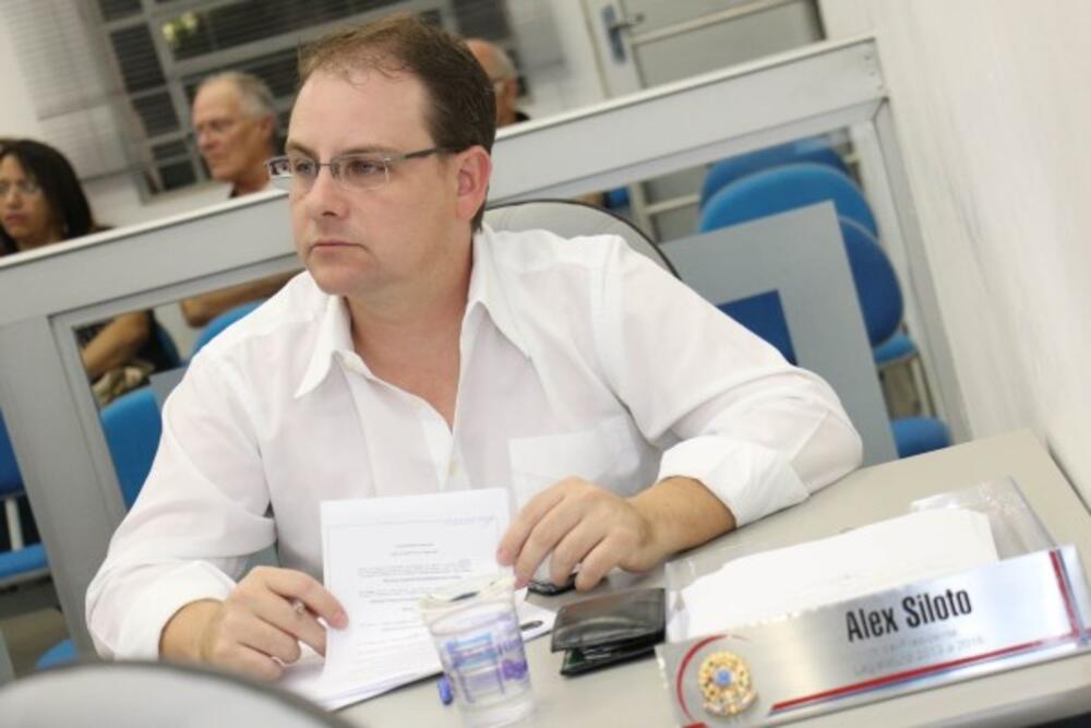 NOVAS FORMAS DE DESCARTE DE LIXO HOSPITALAR É TEMA ABORDADO PELO VEREADOR ALEX SILOTO