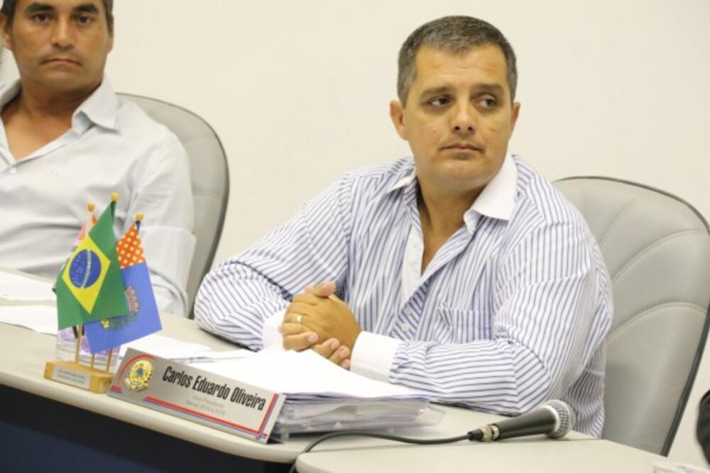 DU SOROCABA SUGERE CRIAÇÃO DE EQUIPE DE PLANTÃO PARA TAPA BURACO NO MUNICÍPIO