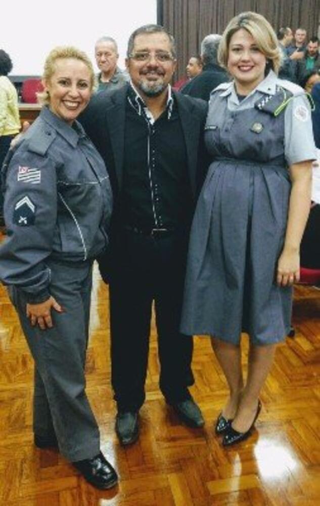 DU SOROCABA RECEBE HOMENAGEM DA POLÍCIA MILITAR EM PIRACICABA