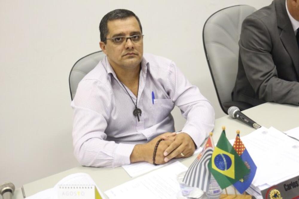 DU SOROCABA BUSCA INFORMAÇÕES SOBRE RECAPEAMENTO EM VIAS DE SÃO PEDRO
